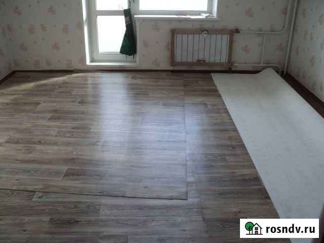 Укладка линолеума, ламината, ковролина, плинтусов Нижнекамск - изображение 1