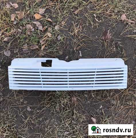 Решетка радиатора ваз 2110 Камешково - изображение 1
