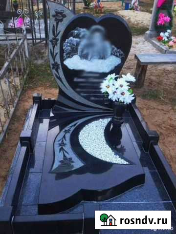 Памятники Прохладный - изображение 1