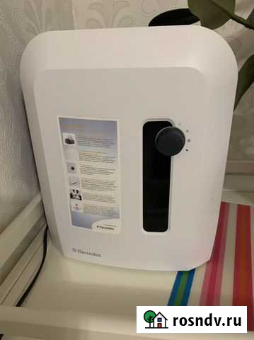 Мойка воздуха electrolux ehaw 6215 белая Сургут - изображение 1