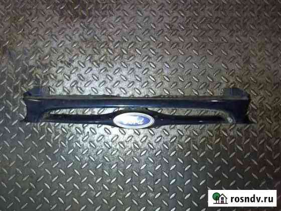 Решетка радиатора Ford Mondeo 93-96 Мончегорск