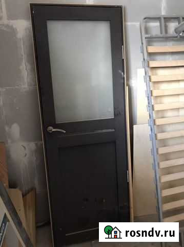 Дверь с коробкой 70 с замком и ручкой венге Старая - изображение 1