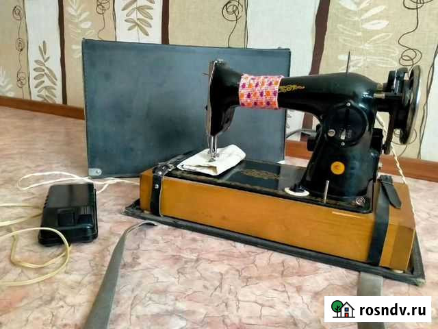 Электрическая швейная машина с ножной педалью Казань - изображение 1