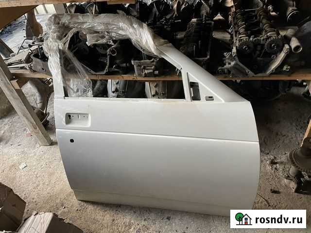 Передняя правая дверь priora белая Новый Хушет - изображение 1