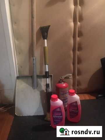 Лопата металл, щетка,антифриз, огнетушитнель Мурманск - изображение 1