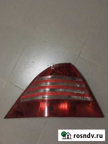Мерседес s220 Фонарь задний левый Новомихайловский кп - изображение 1