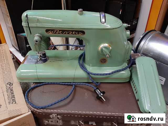 Швейная машинка рзшм Волга с чехлом Киров - изображение 1