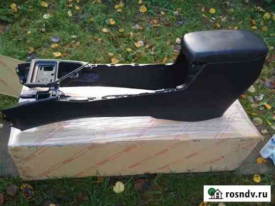 Подлокотник toyota RAV4 Всеволожск