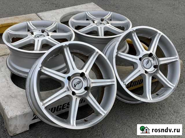 Японские спорт-диски Rays Versus Avanti R17 4*114 Находка - изображение 1