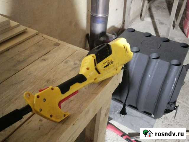 Электротриммер champion 1000w Киров - изображение 1