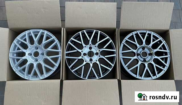 Новые 17 диски «Momo Revenge» (4x100) Тула - изображение 1