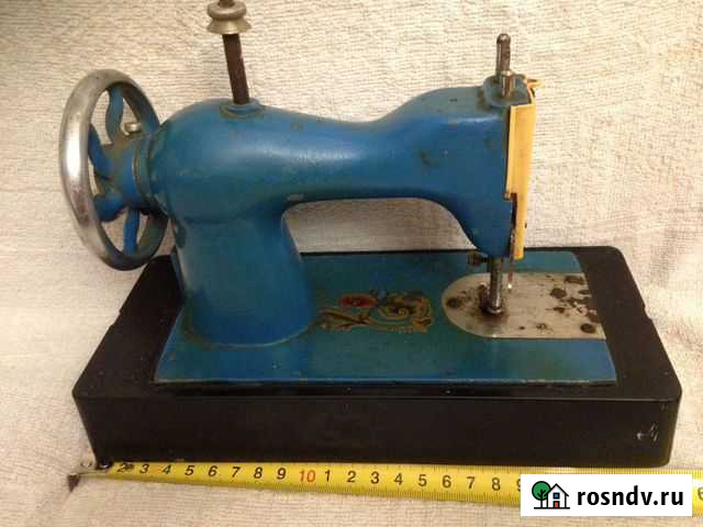 Швейная машинка мини.60-х годов Пр. СССР Краснодар - изображение 1