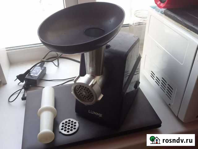 Мясорубка электрическая бу Владимир - изображение 1