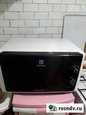 Микроволновая печь electrolux б/у Орск