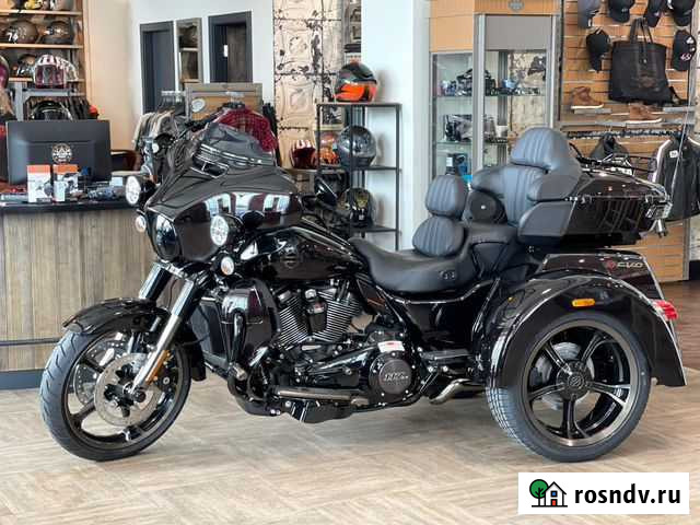 CVO TRI glide 2021 Charred Crimson Казань - изображение 1