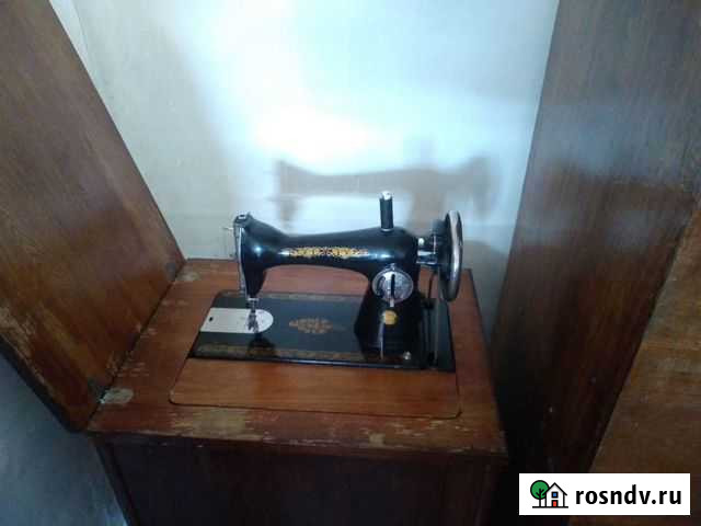 Швейная машина Слюдянка - изображение 1
