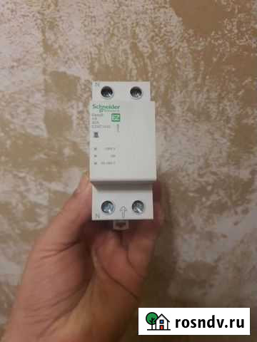 Реле напряжения schneider Easy9 40 А, 230В Выборг - изображение 1