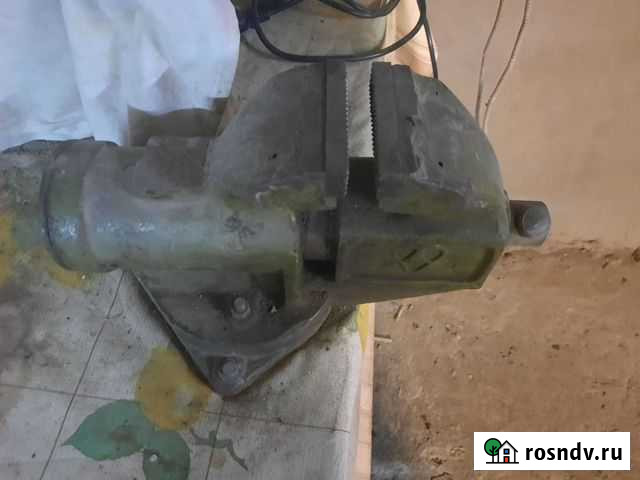 Тиски слесарные бу Началово - изображение 1