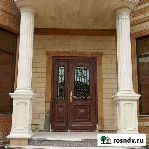 Колонны из камня Хасавюрт