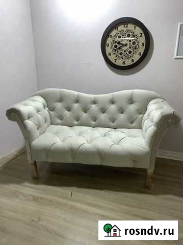 Диван в зону ожидания, для салона Балашиха - изображение 1