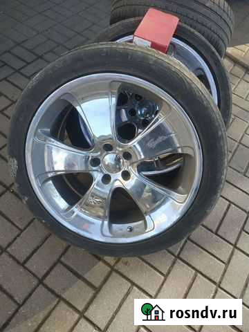 Wolfsburg 245/40 R20 145G 4шт Майский - изображение 1