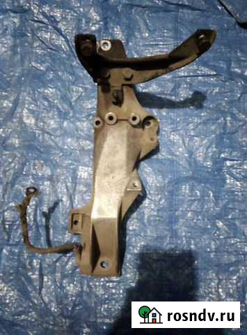 Кронштейн двигателя левый BMW E36 318I(купе) M42 Зеленогорск - изображение 1