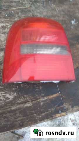 Audi a4 b5 задний левый фонарь Октябрьский - изображение 1