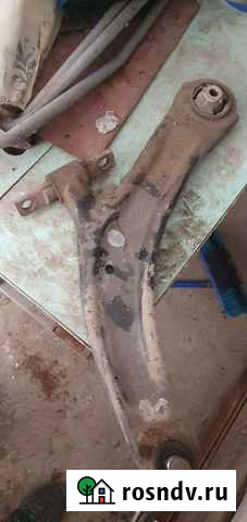 Рычаг нижние qashqai 07-14г.х trail Энгельс - изображение 1