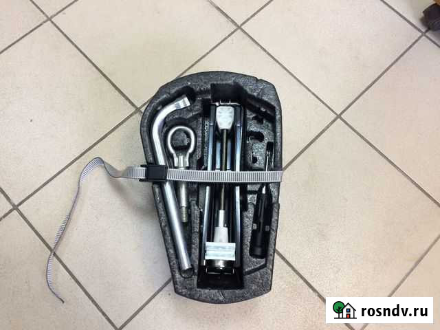 Оригинальный набор инструментов VAG в нишу колеса Ярославль - изображение 1