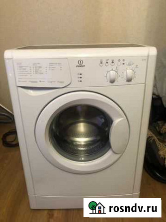 Стиральная машина indesit wisn 82 на 5 кг Троицк - изображение 1