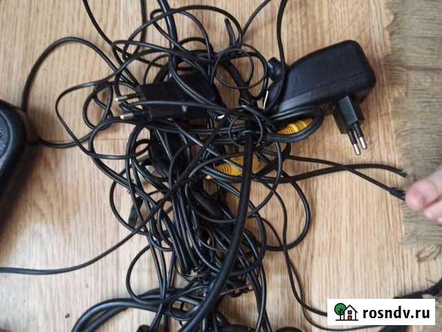 Шнуры от зарядок. Разные. Нерабочие Махачкала - изображение 1