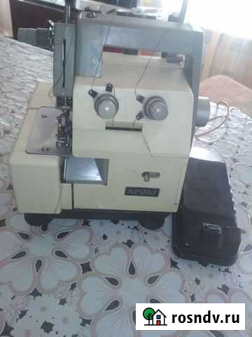 Швейная машинка оверлок бу в рабочем состояние Муром - изображение 1