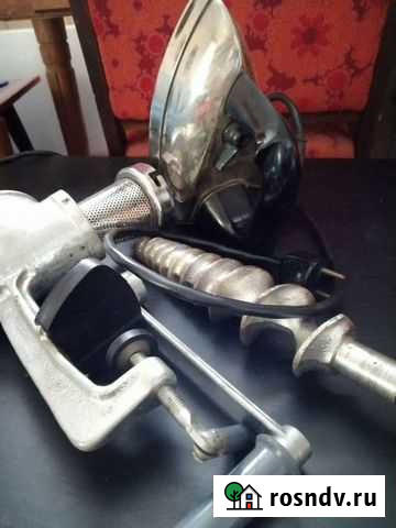 Утюг, соковыжималка, мясорубка, СССР Петрозаводск - изображение 1