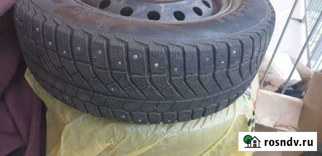 Шины диски и колеса на 15 бу зимние Красноярск - изображение 1