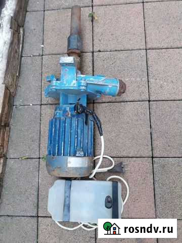 Электродвигатель 220 в бу Северская - изображение 1