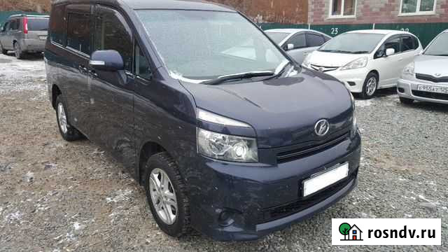 Аренда Авто Toyota Voxy 2011 год Владивосток - изображение 1