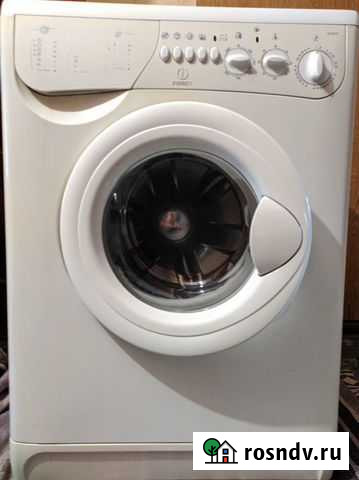 Стиральная машина Indesit w105 tx r bg б/у Керчь - изображение 1