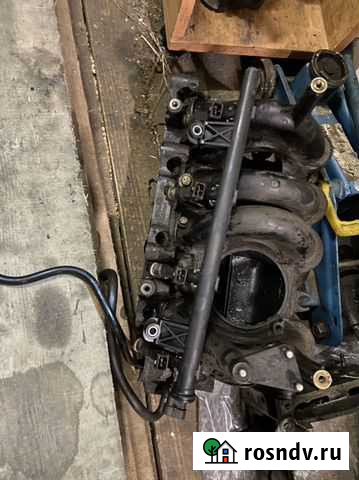 Впускной коллектор renault logan К7М Жешарт - изображение 1