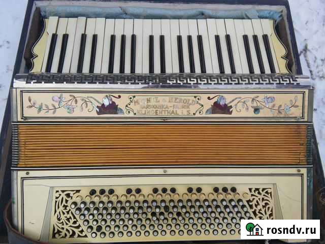Аккордеон времён второй мировой Саратов - изображение 1