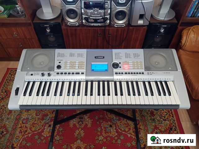 Синтезатор Yamaha PSR E403 Омск - изображение 1