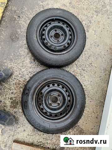 Пара зимних колес гудиер 155/80 р13 Курск - изображение 1