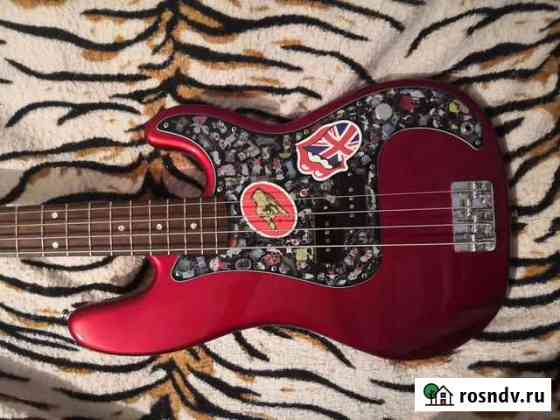 Бас гитара Fender Squier Precision Bass Астрахань