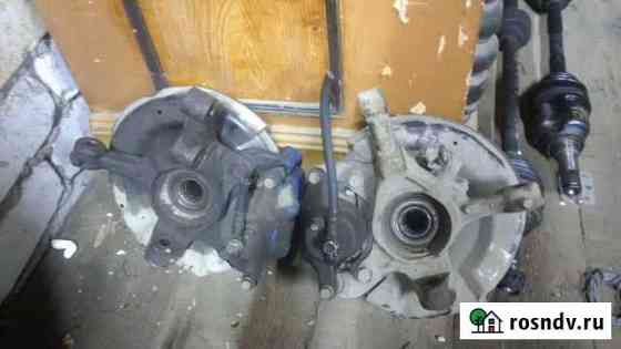 Поворотные кулаки toyota vitz Углич