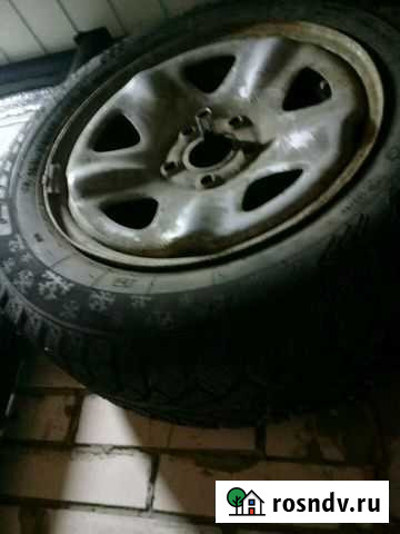 Продам 5 шт колес шипованных R 15 Кузнецк - изображение 1
