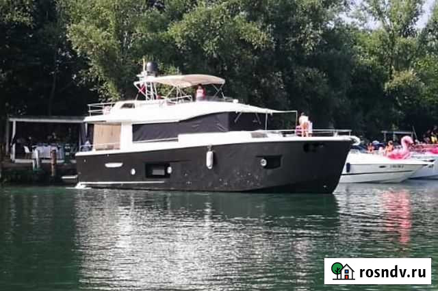 Моторная яхта-траулер Cranchi T53 Сочи - изображение 1