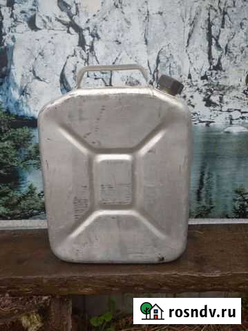 Канистры металлические 20 литров Ачинск - изображение 1