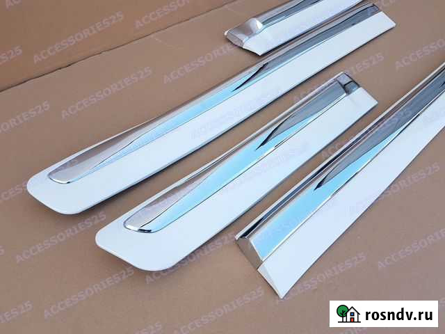 Молдинги дверей Lexus LX570 2007-2015г. Белые 070 Владивосток - изображение 1