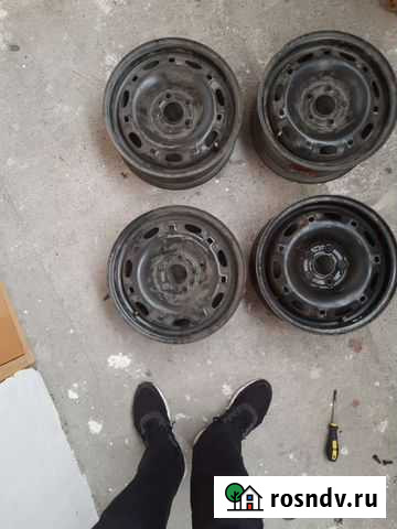 Диски р14 на volkswagen polo Владикавказ - изображение 1