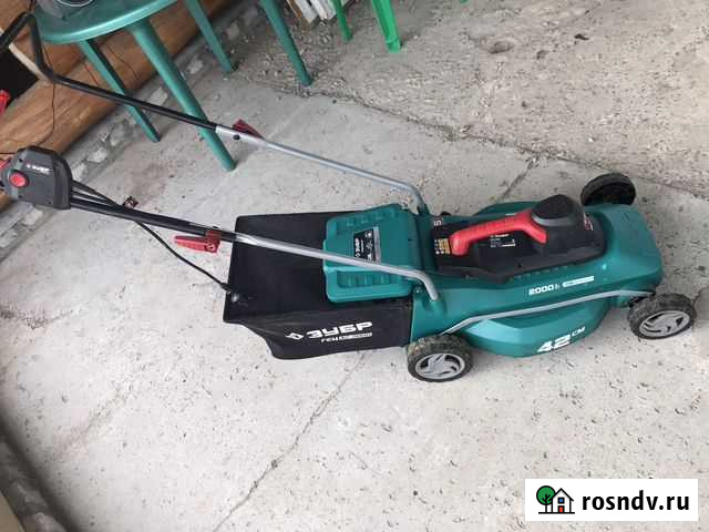 Газонокосилка электрическая зубр 2000 Жуковка - изображение 1