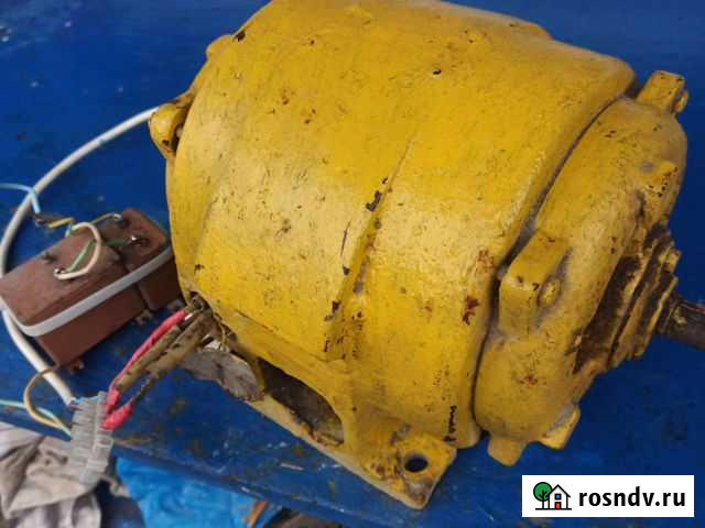 Электродвигатель 380. СССР Ивня - изображение 1